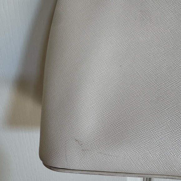 Tory Burch White Saffiano Leather Dome Purse - Picture 11 of 16